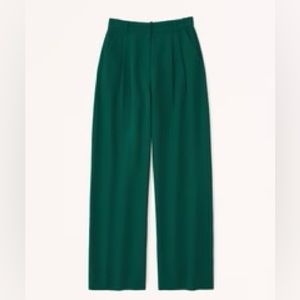 Abercrombie Women's
Curve Love A&F Sloane Tailored Pant